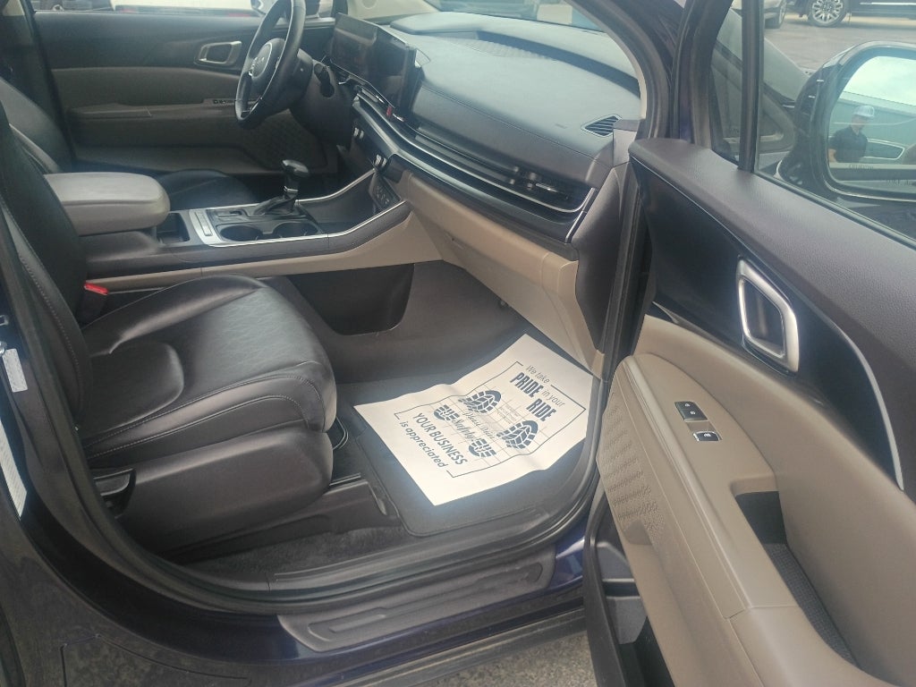 2025 Kia Carnival LXS