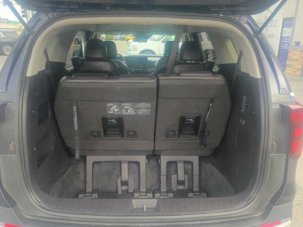 2025 Kia Carnival LXS