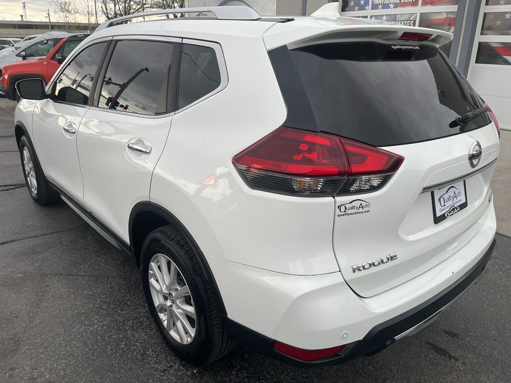 2020 Nissan Rogue SV