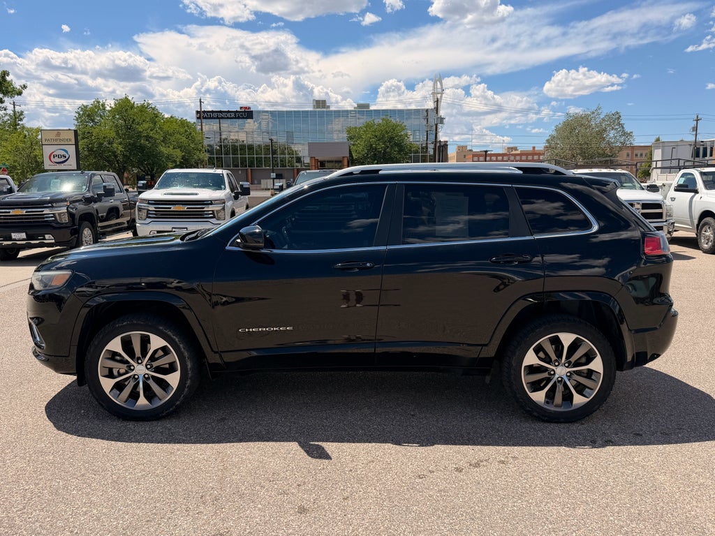 2019 Jeep Cherokee Overland