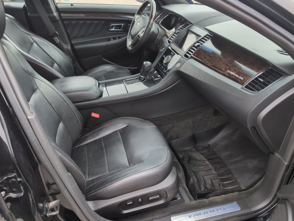 2016 Ford Taurus Limited