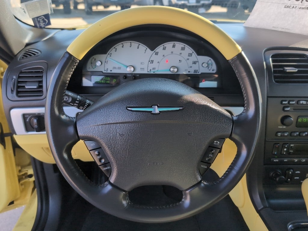 2002 Ford Thunderbird DELUXE