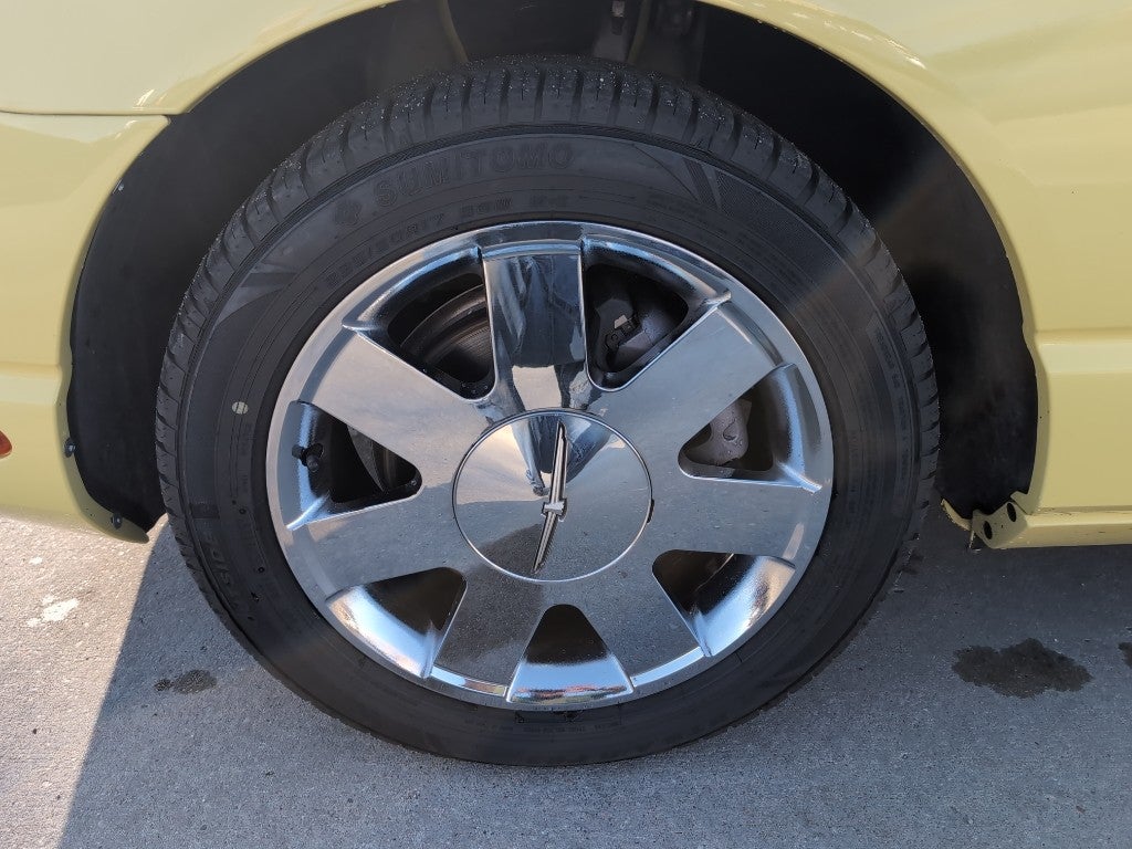 2002 Ford Thunderbird DELUXE