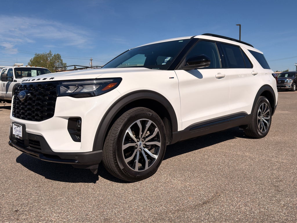 2025 Ford Explorer ST-Line