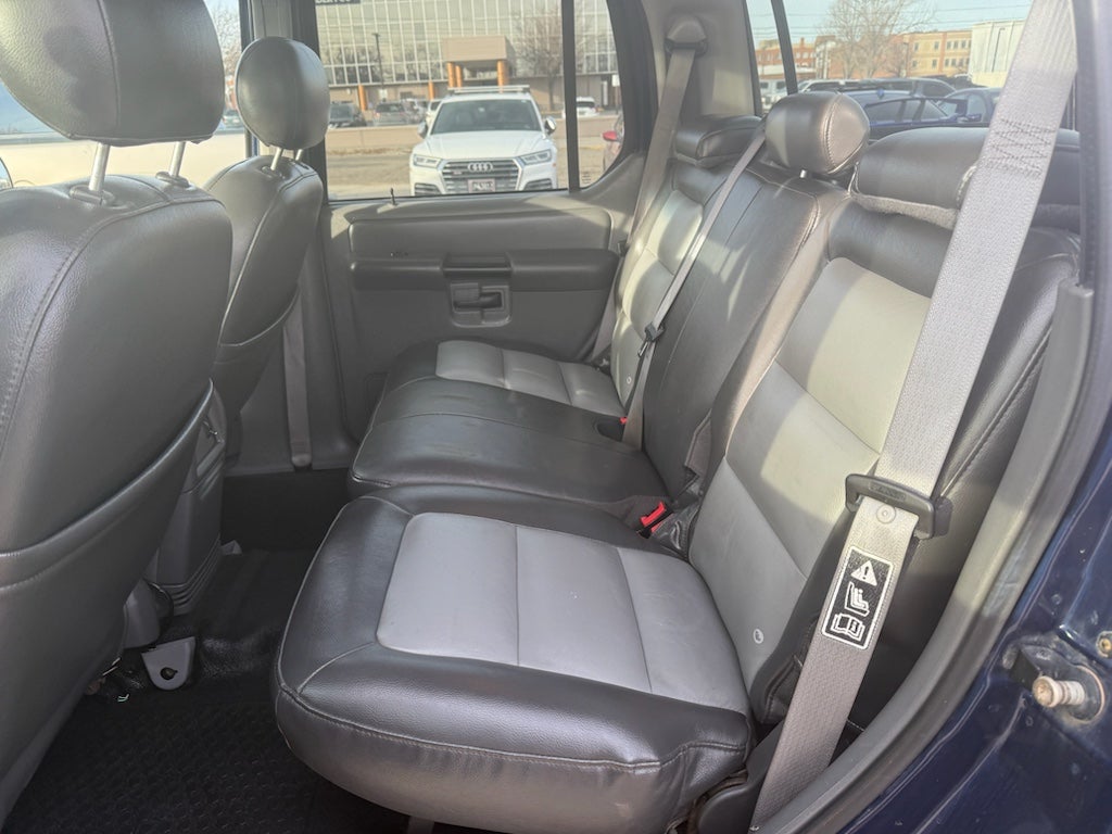 2004 Ford Explorer Sport Trac SPORT TRAC XLT