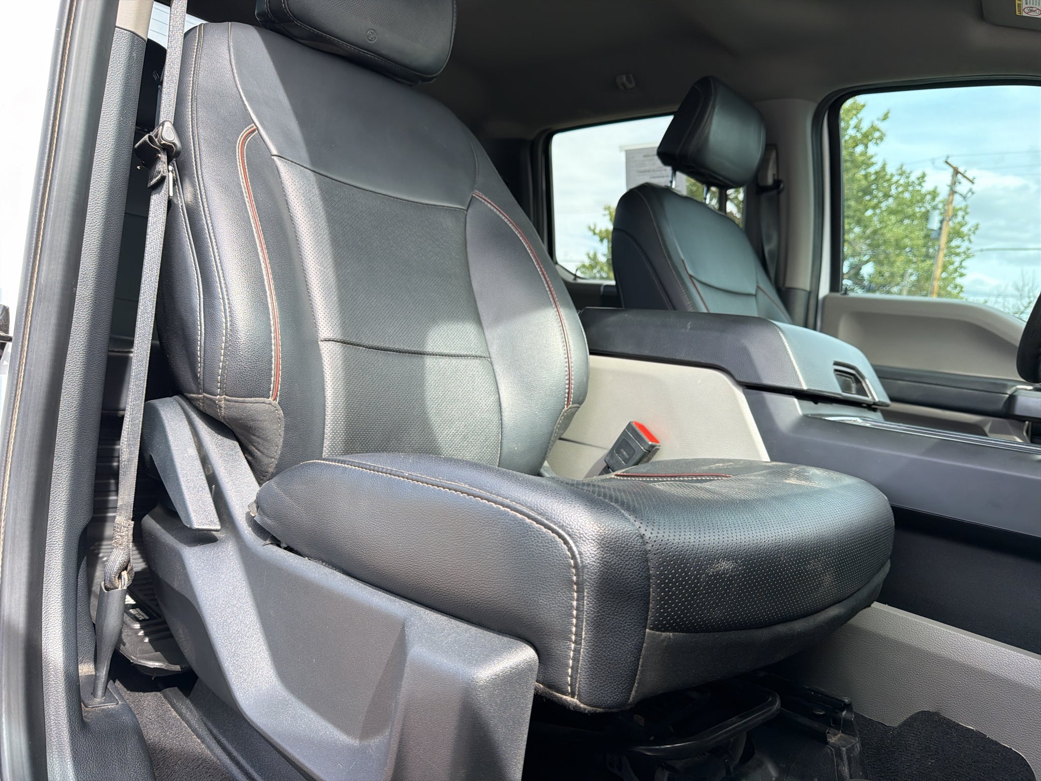 2022 Ford F-350 XLT