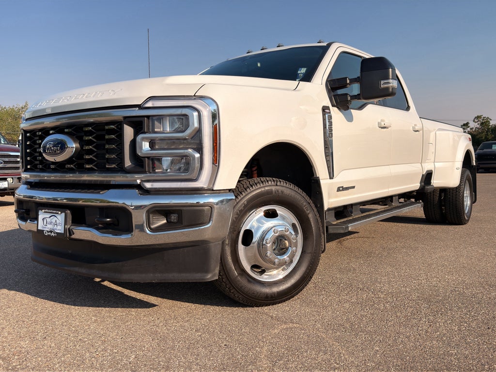 2026 Ford F-350 LARIAT