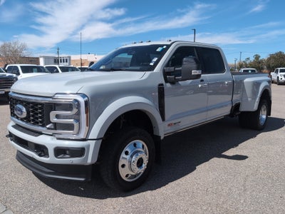 2025 Ford F-450 Platinum