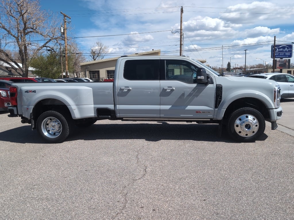 2025 Ford F-450 Platinum