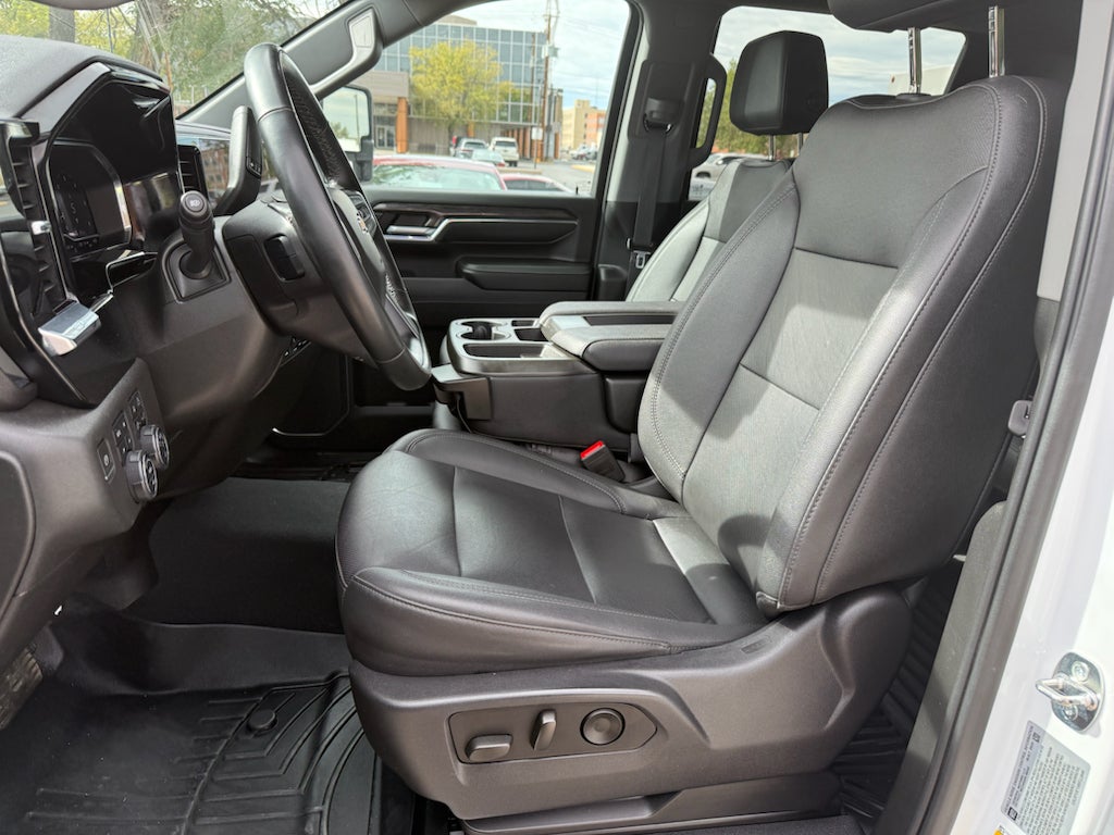 2024 Chevrolet Silverado LTZ