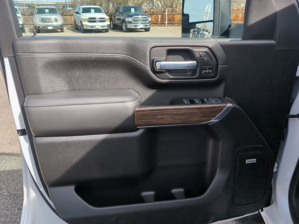 2022 Chevrolet Silverado High Country