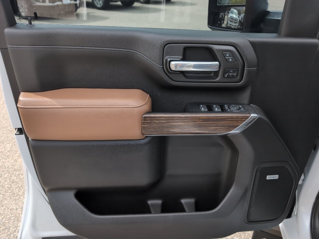 2023 Chevrolet Silverado High Country