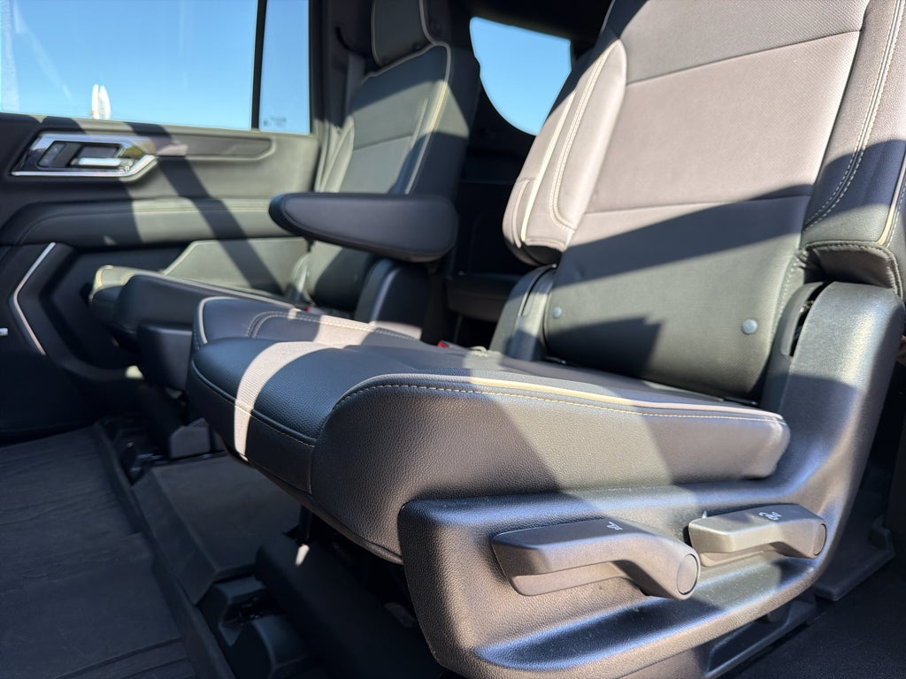 2025 GMC Yukon XL Elevation
