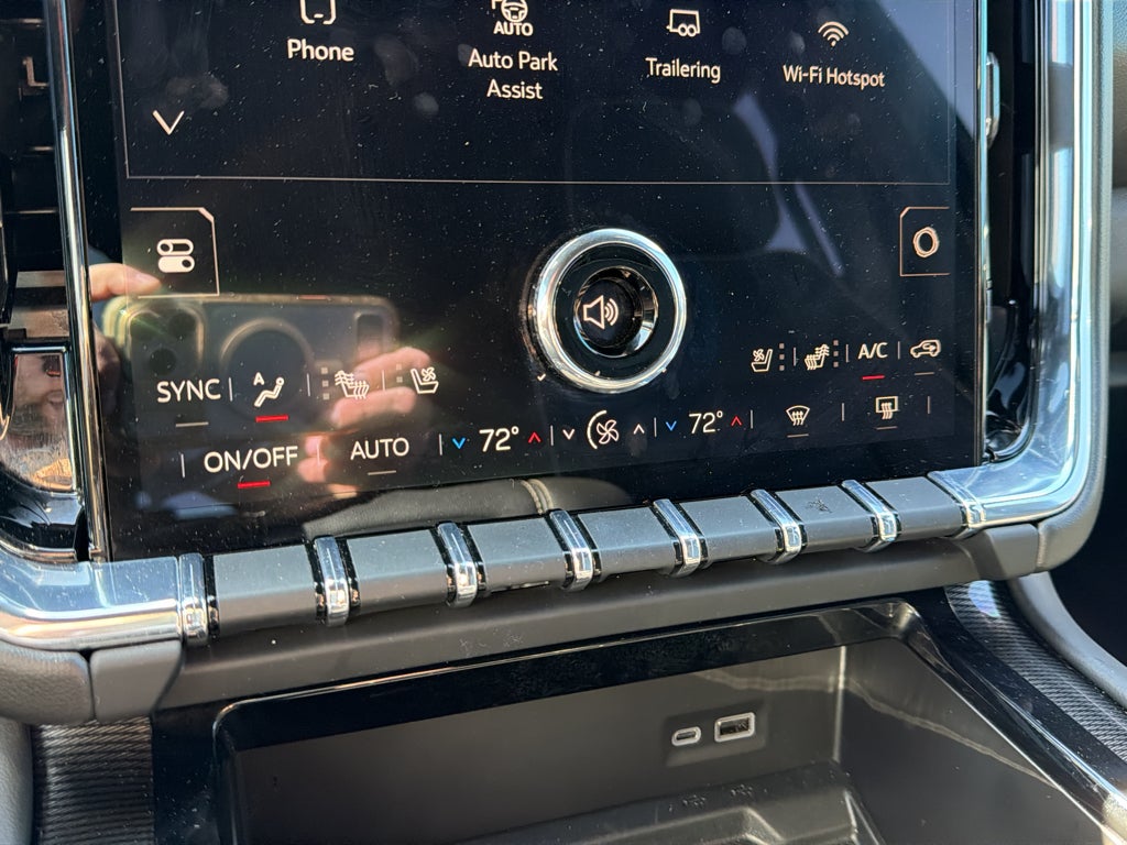 2025 GMC Yukon XL Elevation