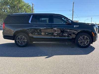 2025 GMC Yukon XL Elevation
