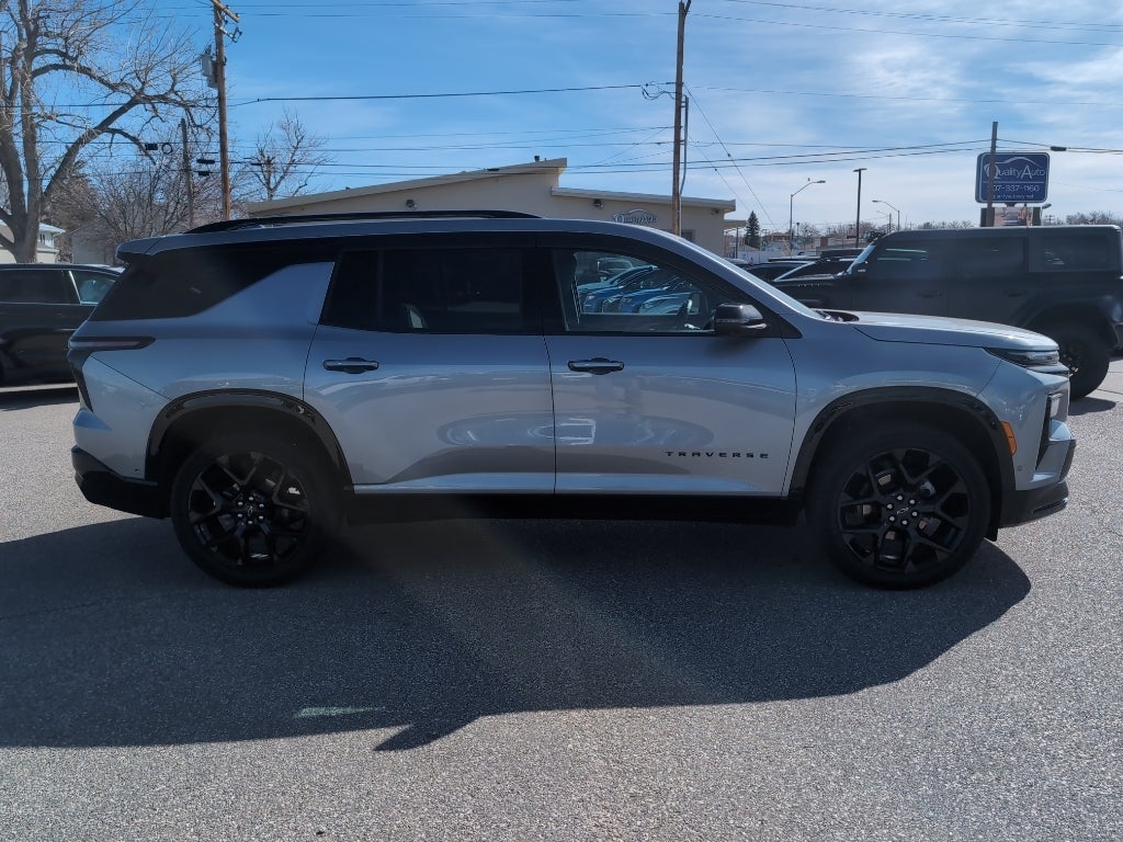 2025 Chevrolet Traverse RS