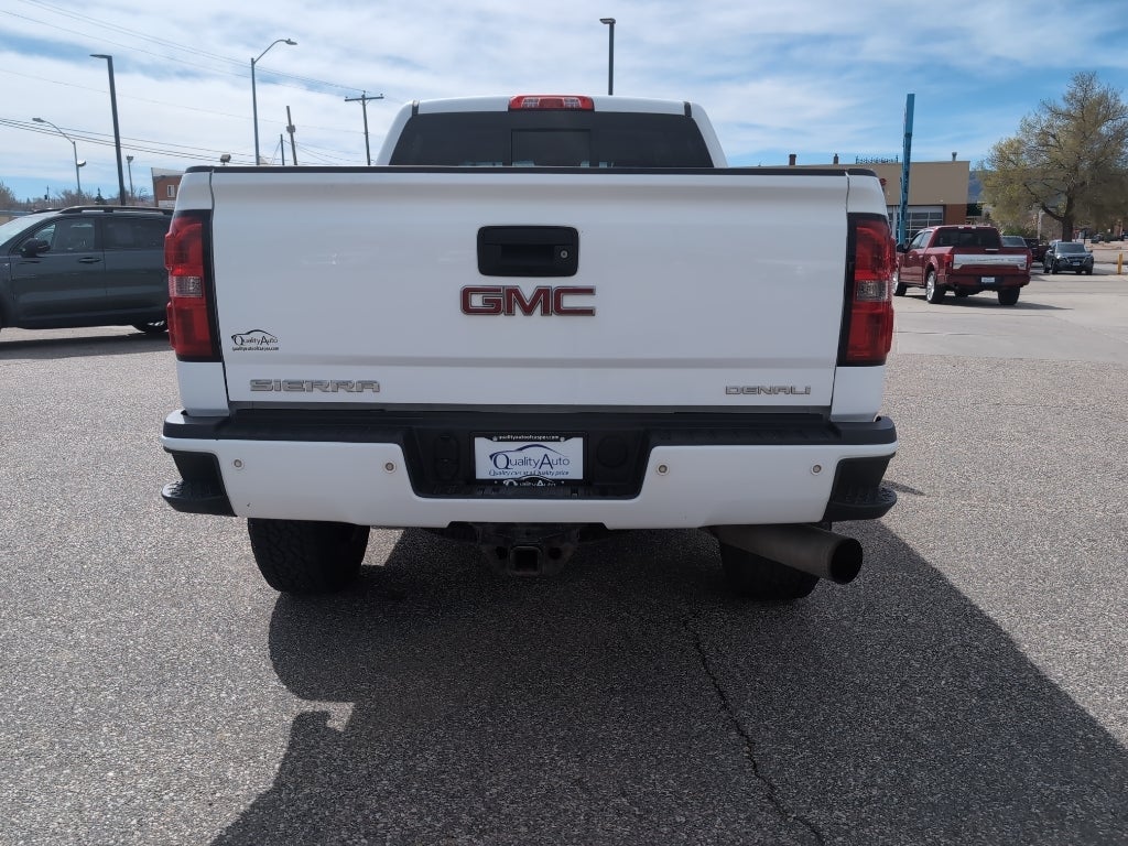 2015 GMC Sierra Denali