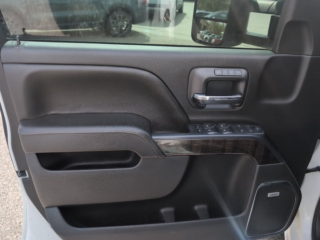 2015 GMC Sierra Denali