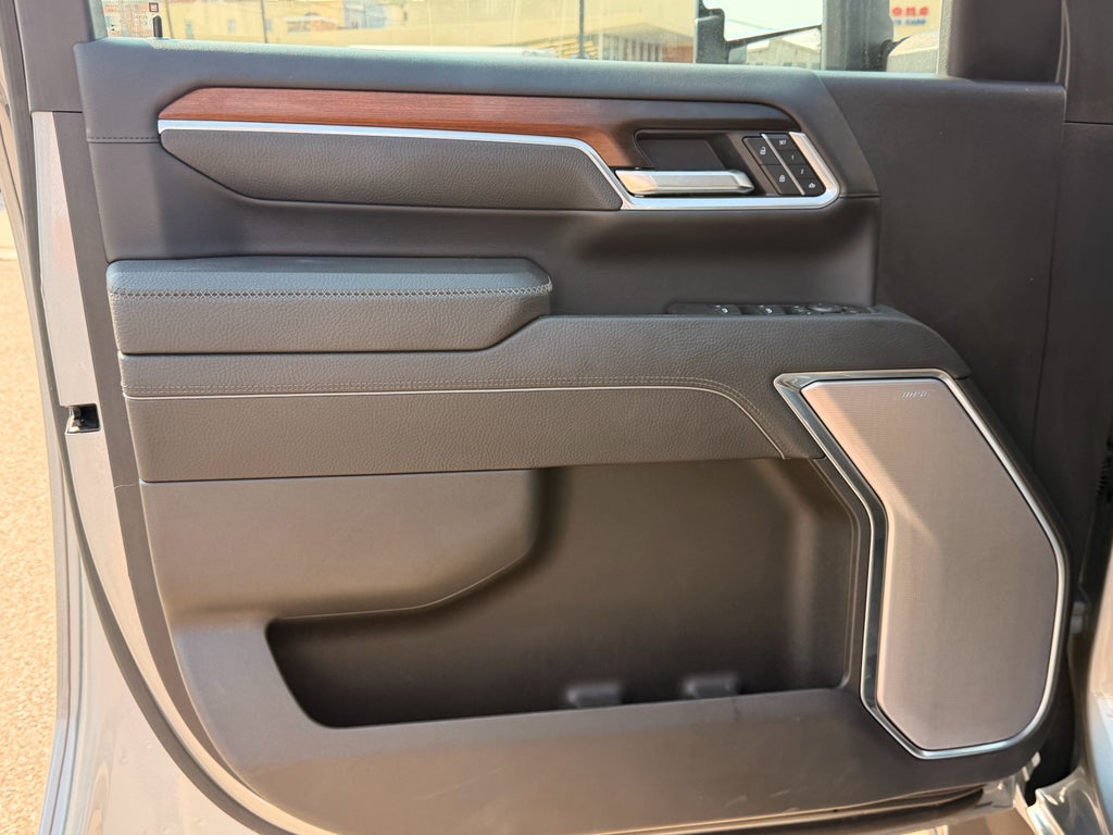 2025 GMC Sierra Denali