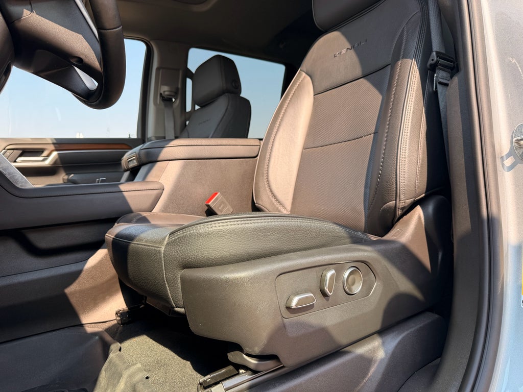 2025 GMC Sierra Denali