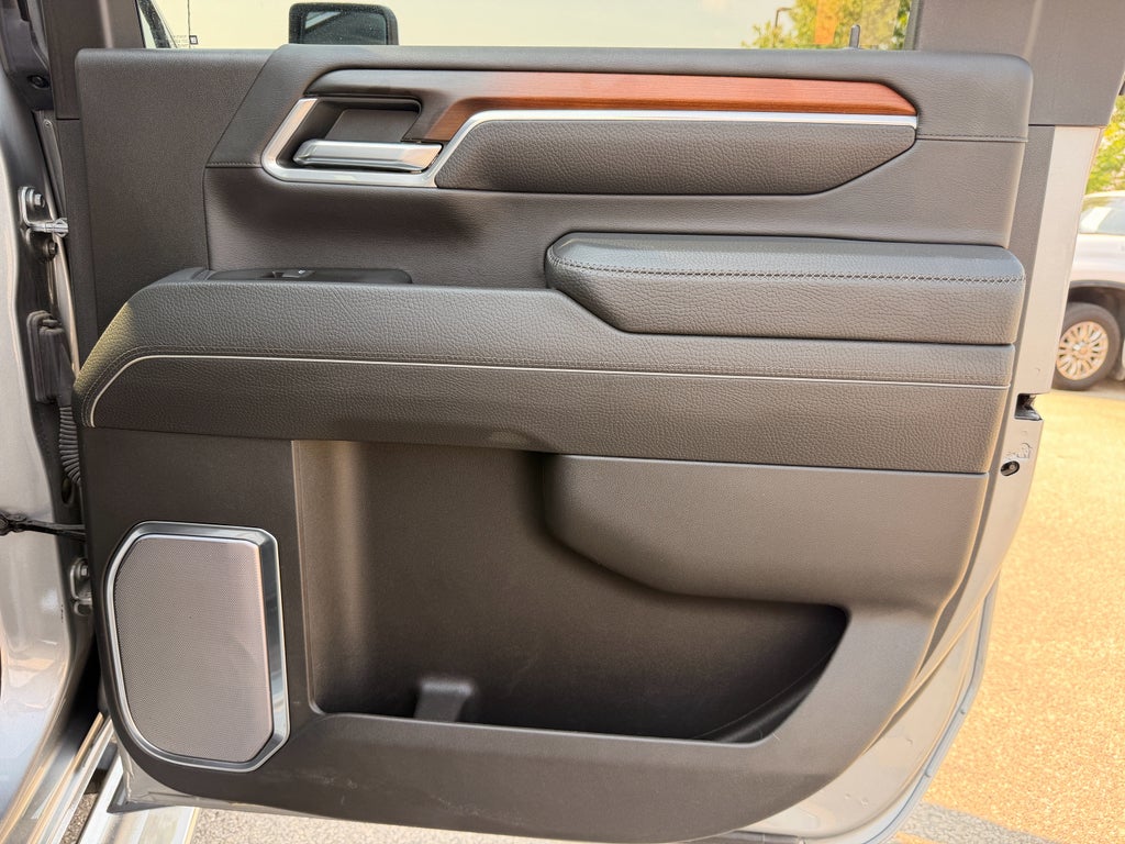 2025 GMC Sierra Denali