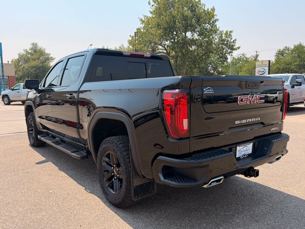 2024 GMC Sierra AT4