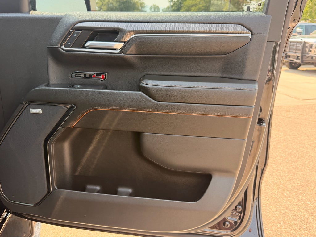 2024 GMC Sierra AT4