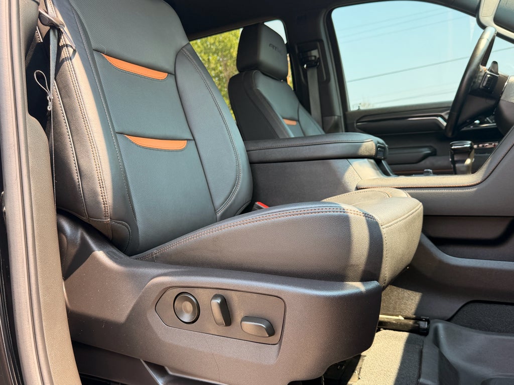 2024 GMC Sierra AT4
