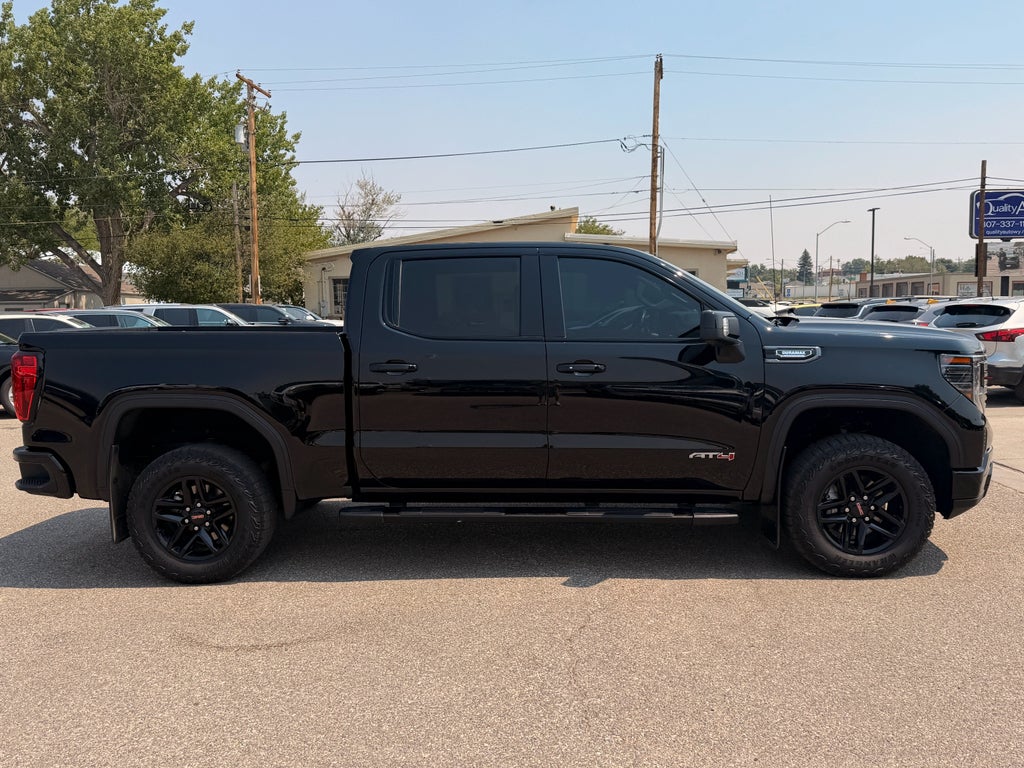 2024 GMC Sierra AT4