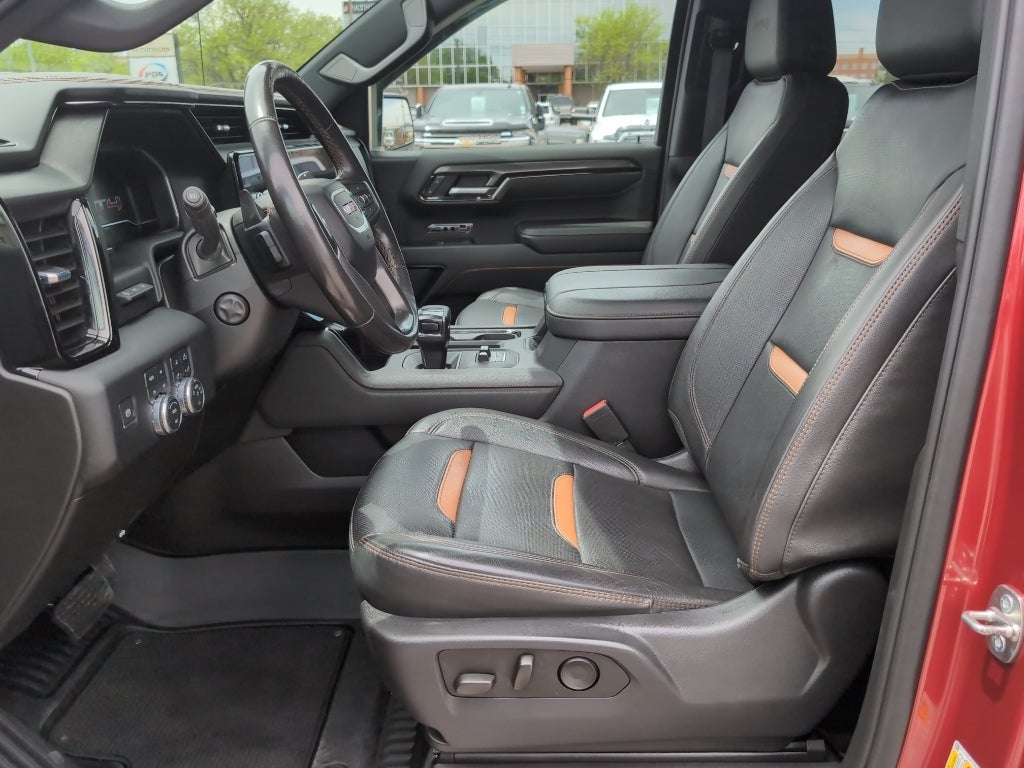 2023 GMC Sierra AT4