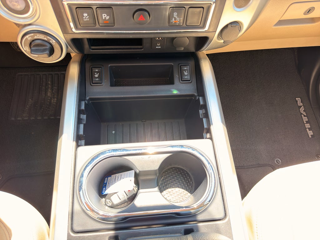 2017 Nissan Titan SV
