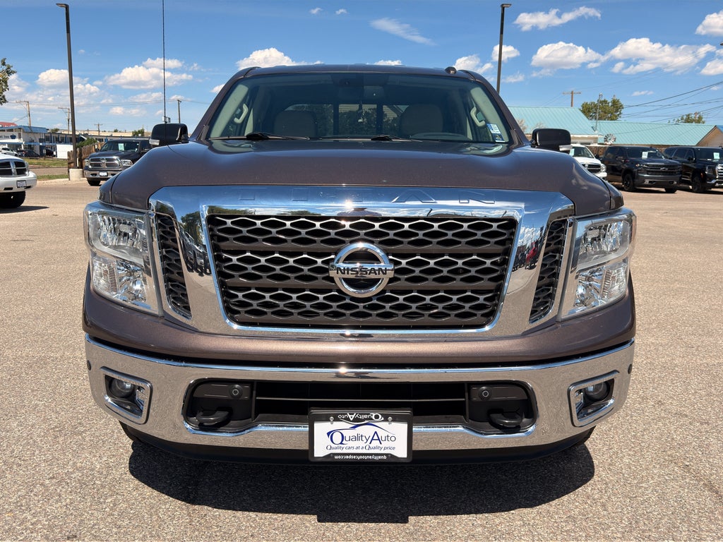 2017 Nissan Titan SV