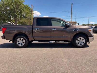 2017 Nissan Titan SV