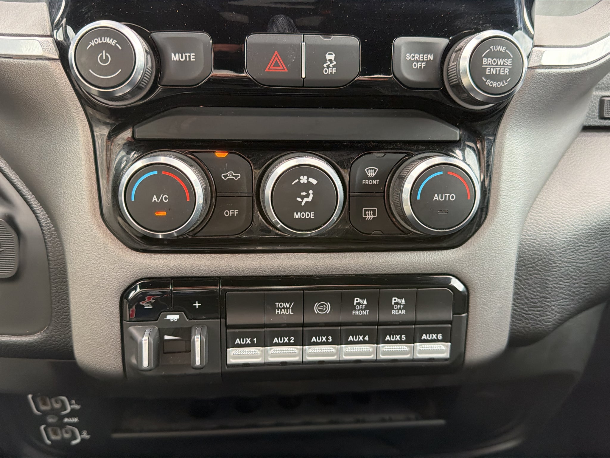 2024 RAM 3500 Big Horn