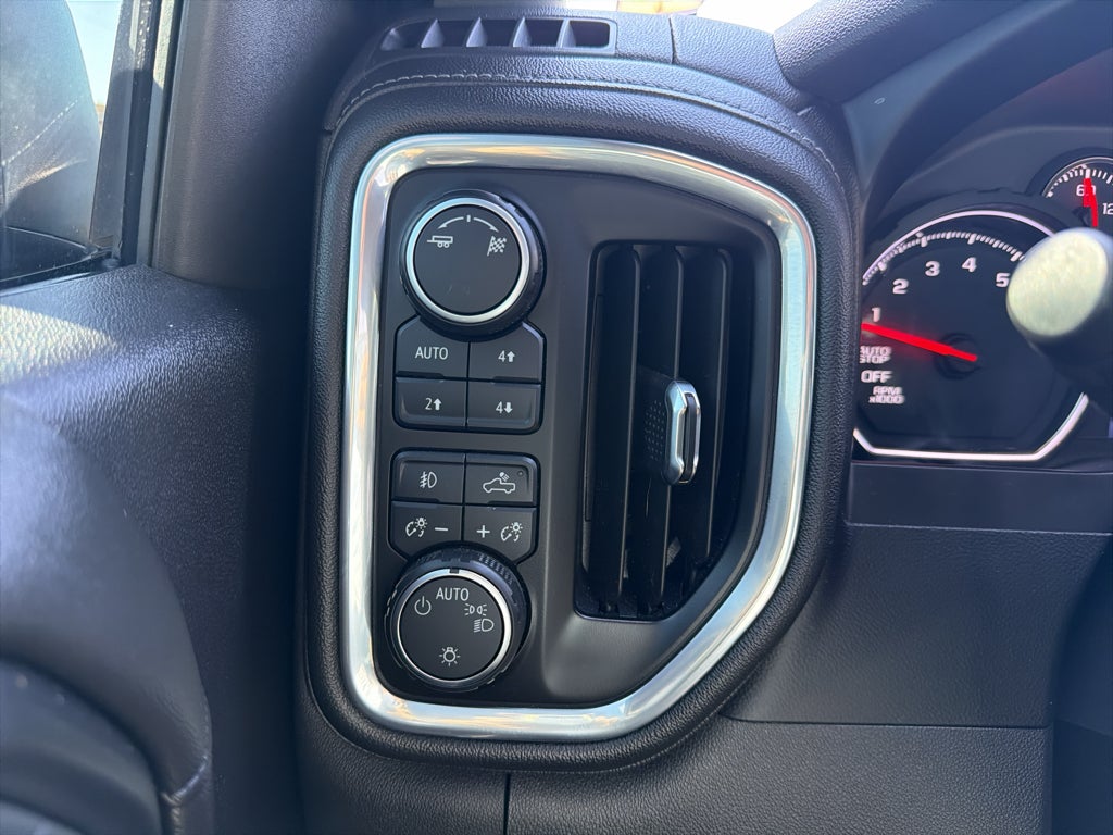 2019 Chevrolet Silverado RST