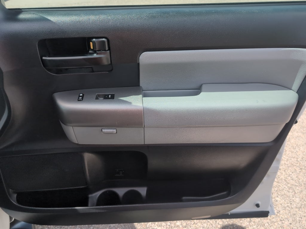 2012 Toyota Sequoia SR5