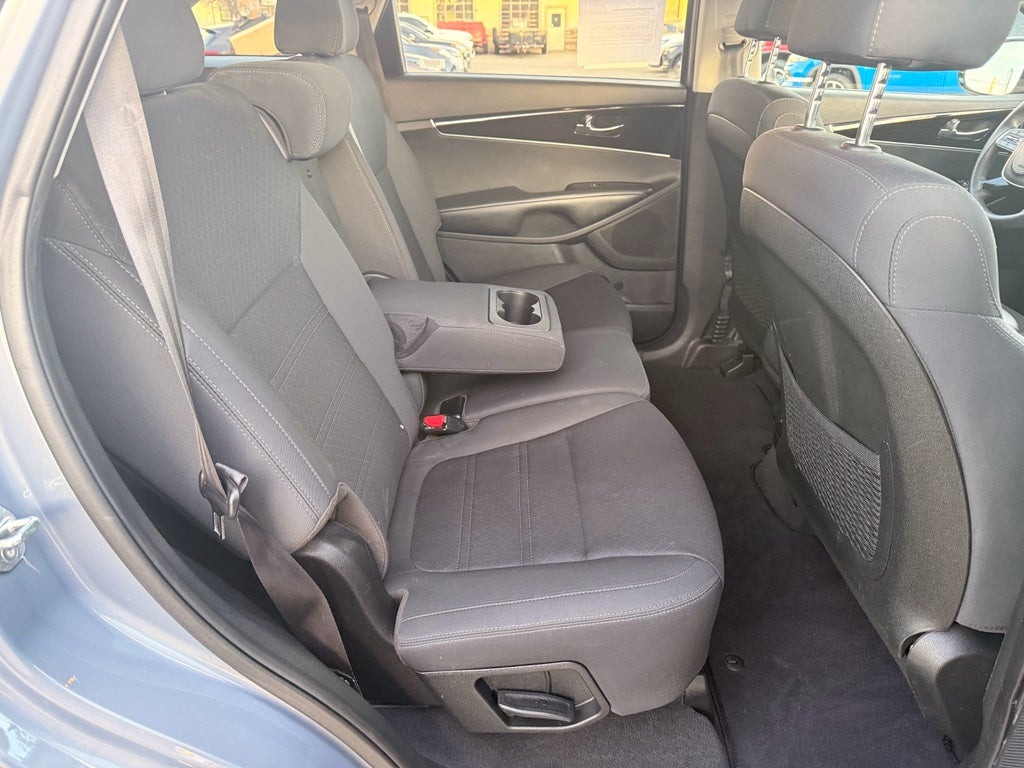 2020 Kia Sorento LX V6