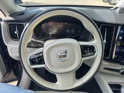 2021 Volvo XC60 Inscription